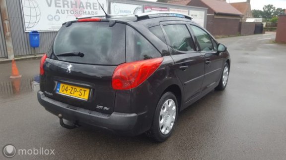 Peugeot 207 SW - 1.6 HDI XS/Apk/Airco/Panoramadak/Trekhaak/ - 1