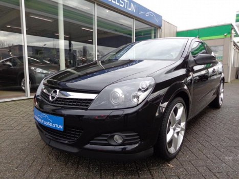 Opel Astra GTC - 1.8 Cosmo / Navigatie / Airco / Cruise Control - 1