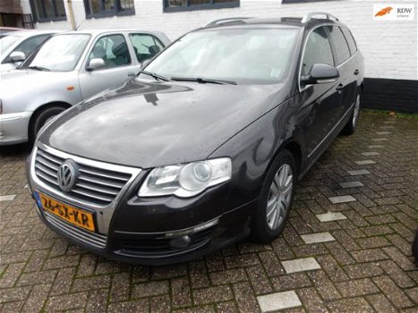 Volkswagen Passat Variant - 2.0 TDI Highline nette passat, automaat, navi, elec.pakket - 1