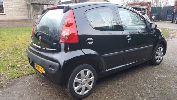 Peugeot 107 - 1.0-12V XS - 1