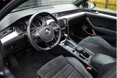 Volkswagen Passat Variant - 1.4T GTE Highline Panorama/18inch/LED 1e Eigenaar