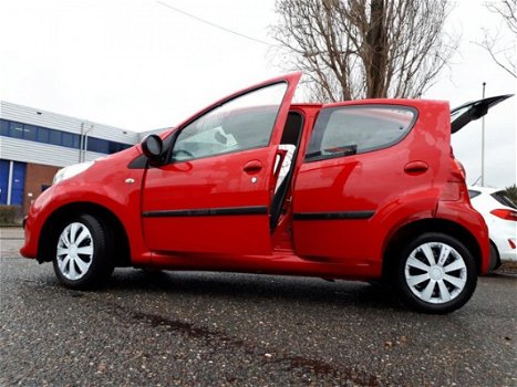 Peugeot 107 - 1.0-12V XS 2 E EIGENAAR/NAP/APK 28-09-2020/DEALER ONDERHOUD/INRUIL MOG - 1