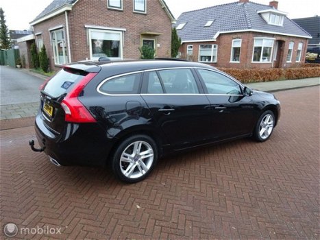 Volvo V60 - 2.4 D6 AWD Plug-In Hybrid Summum - 1