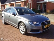 Audi A3 Sportback - - 1.6 TDI Attraction Pro Line Uitz Mooi