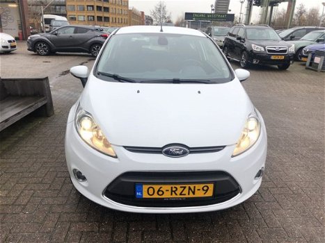 Ford Fiesta - 1.6 TDCi ECOnetic Titanium | ECC | Trekhaak | Cruise controle | zeer compleet | - 1