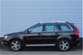 Volvo XC90 - 2.4 D5 SPORT Automaat 7-st, Navi, Climate, Cruise, PDC - 1 - Thumbnail
