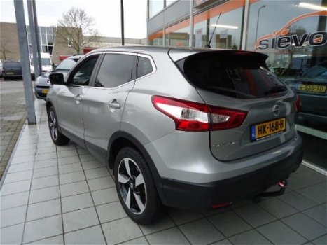 Nissan Qashqai - 1.5 dCi Connect Edition /trekhaak/camera360/clima/keyles/navi/ - 1