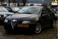 Alfa Romeo GT - 1.9 JTD Distinctive BJ2005 LEER/NAVI/APK - 1 - Thumbnail