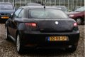 Alfa Romeo GT - 1.9 JTD Distinctive BJ2005 LEER/NAVI/APK - 1 - Thumbnail