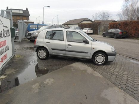 Renault Clio - 1.4 RT - 1