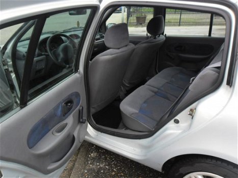 Renault Clio - 1.4 RT - 1