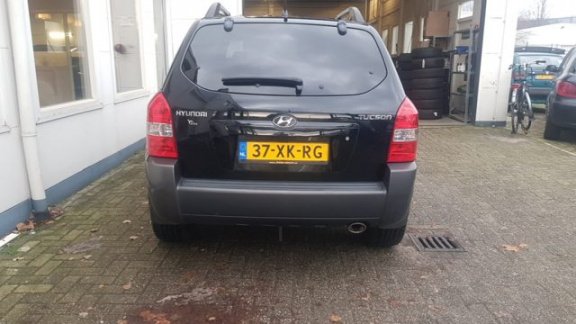 Hyundai Tucson - 2.0i Dynamic - 1