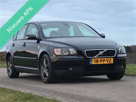 Volvo S40 - 2.4 Momentum *nieuwe APK *stoelverw. *NAP - 1