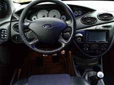 Ford Focus - 2.0-16V ST 175PK