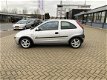 Opel Corsa - 1.4-16V Sport Goede nette auto weinig km nap - 1 - Thumbnail