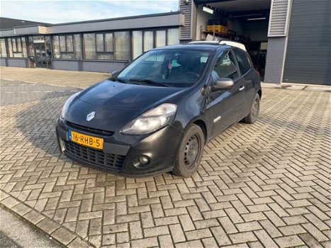 Renault Clio - 1.5 dCi Authentique - 1