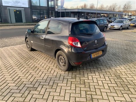 Renault Clio - 1.5 dCi Authentique - 1