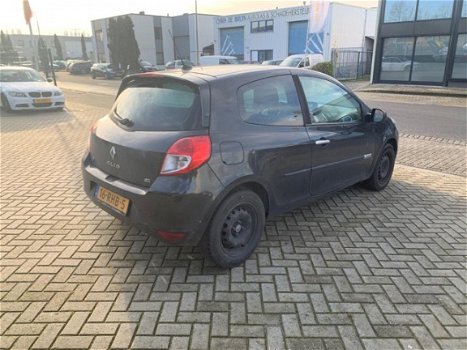 Renault Clio - 1.5 dCi Authentique - 1