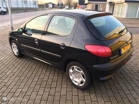 Peugeot 206 - 1.4 XR - 1