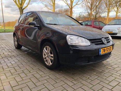 Volkswagen Golf - 1.6 FSI Trendline Business , nieuwe apk - 1