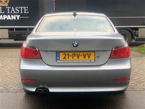 BMW 5-serie - 525d Executive ✅NAP, AUT, NAVI, PDC, REGENSENS, APK 28-05-2020, BOEKJES - 1