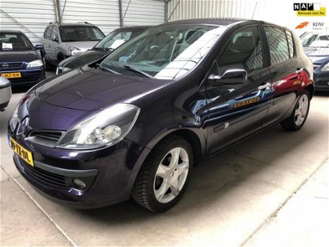 Renault Clio - 1.6-16V Dynamique S Airco climate, Elek ramen voor, Radio CD Speler, Cruise control, - 1