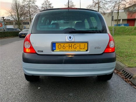 Renault Clio - 1.2-16V Authentique 1 jaar apk - 1