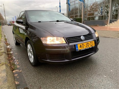 Fiat Stilo - 1.6-16V Dynamic 1 jaar apk ( AIRCO ) - 1