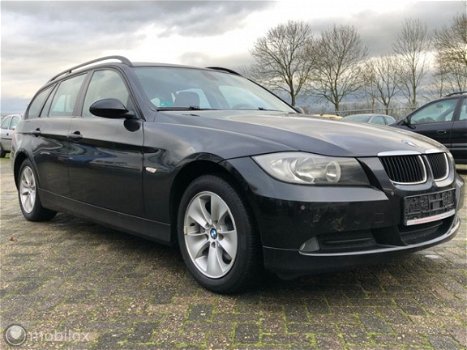 BMW 3-serie Touring - 318i Business Line stoelverwarming EXPORT - 1