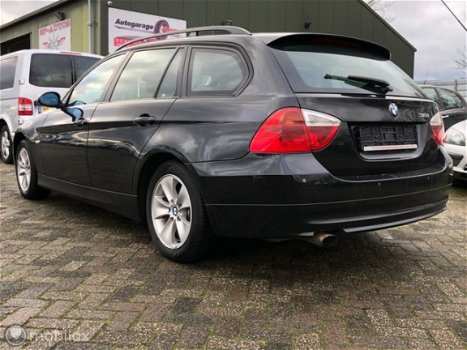 BMW 3-serie Touring - 318i Business Line stoelverwarming EXPORT - 1