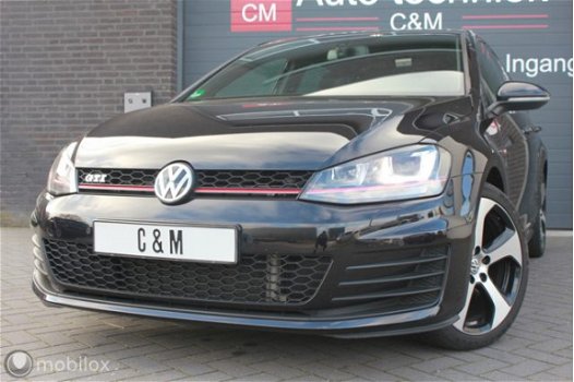 Volkswagen Golf - 2.0 TSI GTI/XENON/LED/CAMERA/NAVI/PDC/DCC - 1