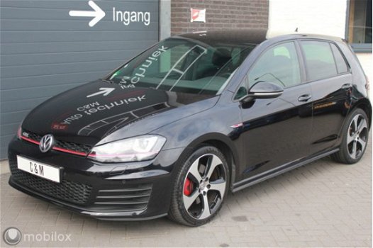 Volkswagen Golf - 2.0 TSI GTI/XENON/LED/CAMERA/NAVI/PDC/DCC - 1