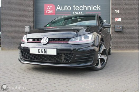 Volkswagen Golf - 2.0 TSI GTI/XENON/LED/CAMERA/NAVI/PDC/DCC - 1