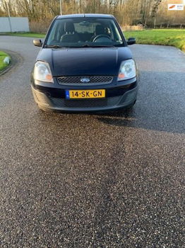 Ford Fiesta - 1.3-8V Champion - 1