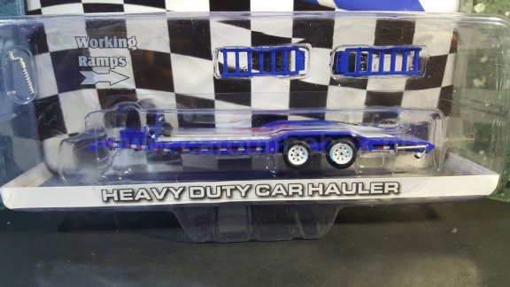 Heavy Duty car hauler 1:64 Greenlight - 2