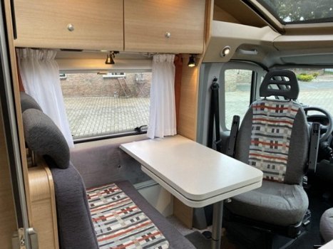 Weinsberg Imperiale 601 Enkele bedden, 6.60m Lang - 8