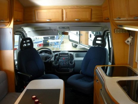 Hymer Tramp 575 Halfintegraal 2.8JTD Airco Vastbed, Lzit - 7