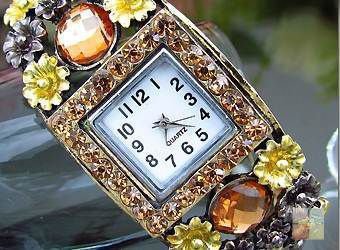 Crystal Geel Horloge - 3