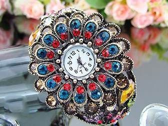 Crystal Rond Pauw Horloge - 1