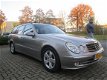 Mercedes-Benz E-klasse Combi - 320 CDI Avantgarde , navi, trekh, half leder, etc - 1 - Thumbnail