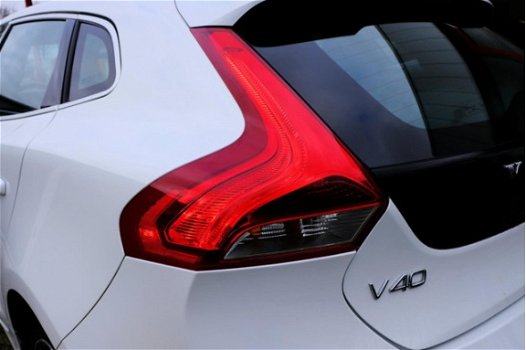 Volvo V40 - 2.0 D2 R-Design Xenon/Leer Alcant./Navi - 1