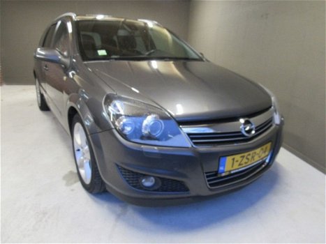 Opel Astra Wagon - 1.6 Edition, clima, parkeersensoren, cruise - 1