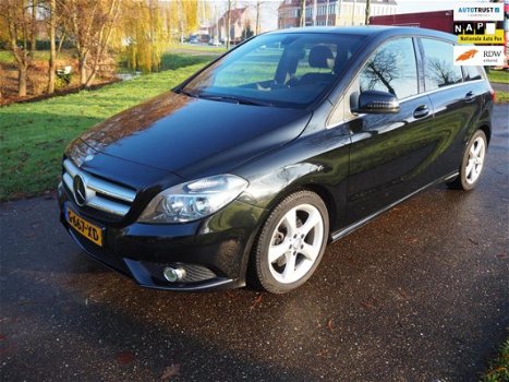 Mercedes-Benz B-klasse - 180 Prestige LM velgen, Navi, Leer - 1