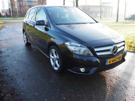 Mercedes-Benz B-klasse - 180 Prestige LM velgen, Navi, Leer - 1