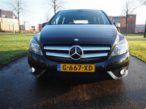 Mercedes-Benz B-klasse - 180 Prestige LM velgen, Navi, Leer - 1