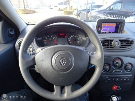 Renault Clio - 1.2 Special Line - 1