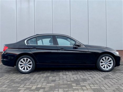 BMW 3-serie - 320i High Exe | Automaat | Xenon - 1