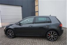 Volkswagen Golf - 1.4 TSI 125pk | Navi | Parkeerassistent | Adaptive Cruise | Climate | 19'' Lm velg