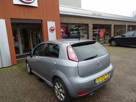 Fiat Punto Evo - 5 drs. TwinAir 85 Sport 2e Eig CLIMATE/PARKPILOT/CRUISE/METALLIC()/LMV/ELEK - 1