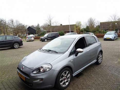 Fiat Punto Evo - 5 drs. TwinAir 85 Sport 2e Eig CLIMATE/PARKPILOT/CRUISE/METALLIC()/LMV/ELEK - 1